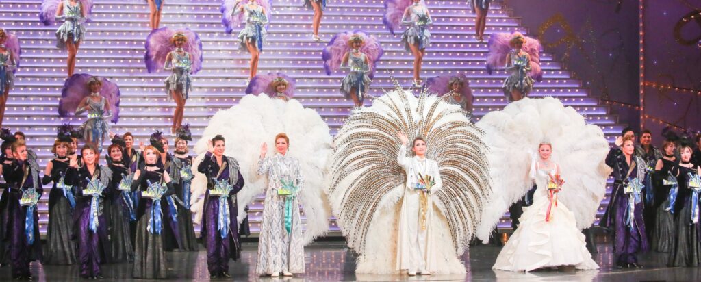 Takarazuka Revue
Japanese culture