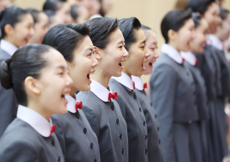 Takarazuka Revue
Japanese culture
Takarazuka Music School