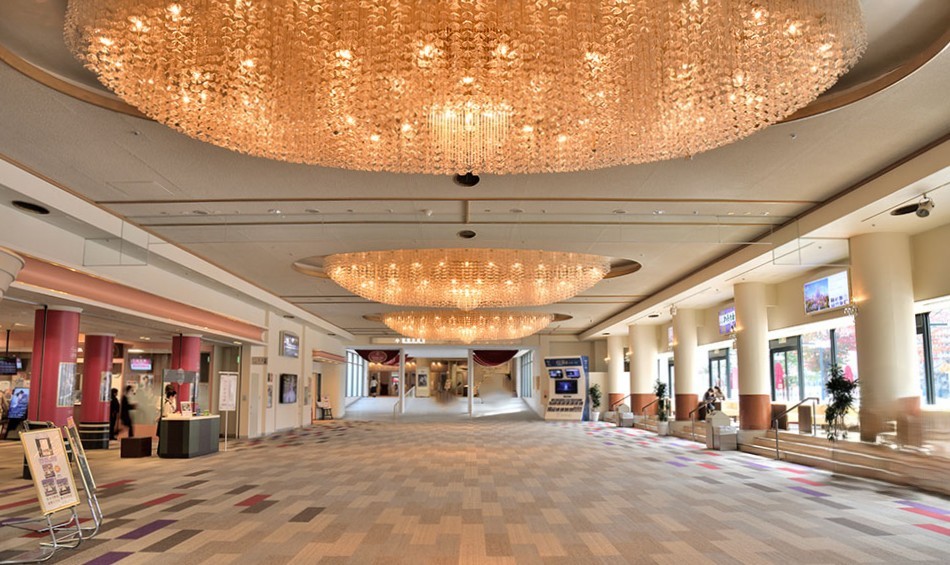 Takarazuka Revue
Japanese culture