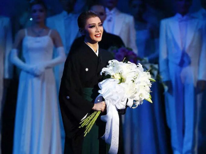 Takarazuka Revue
Japanese culture