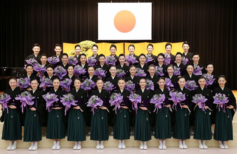 宝塚歌劇　タカラヅカ　Takarazuka Revue　宝塚音楽学校