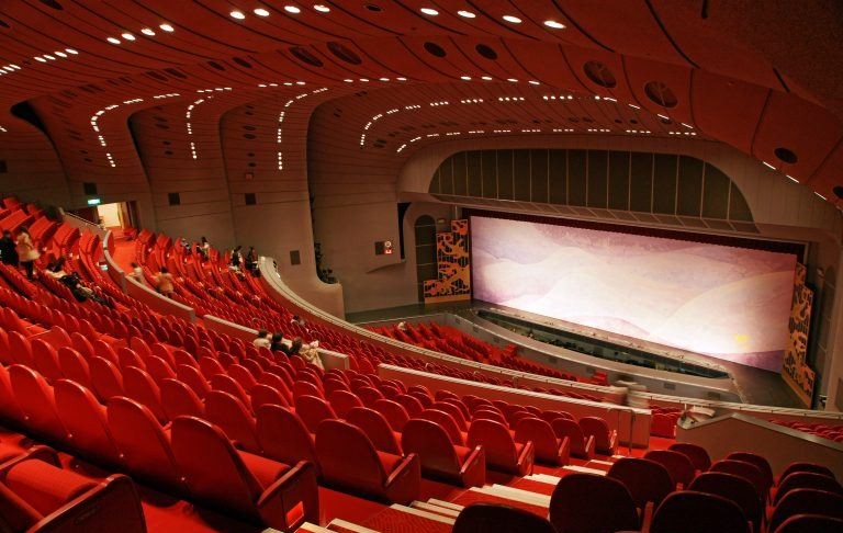 宝塚歌劇　タカラヅカ　Takarazuka Revue