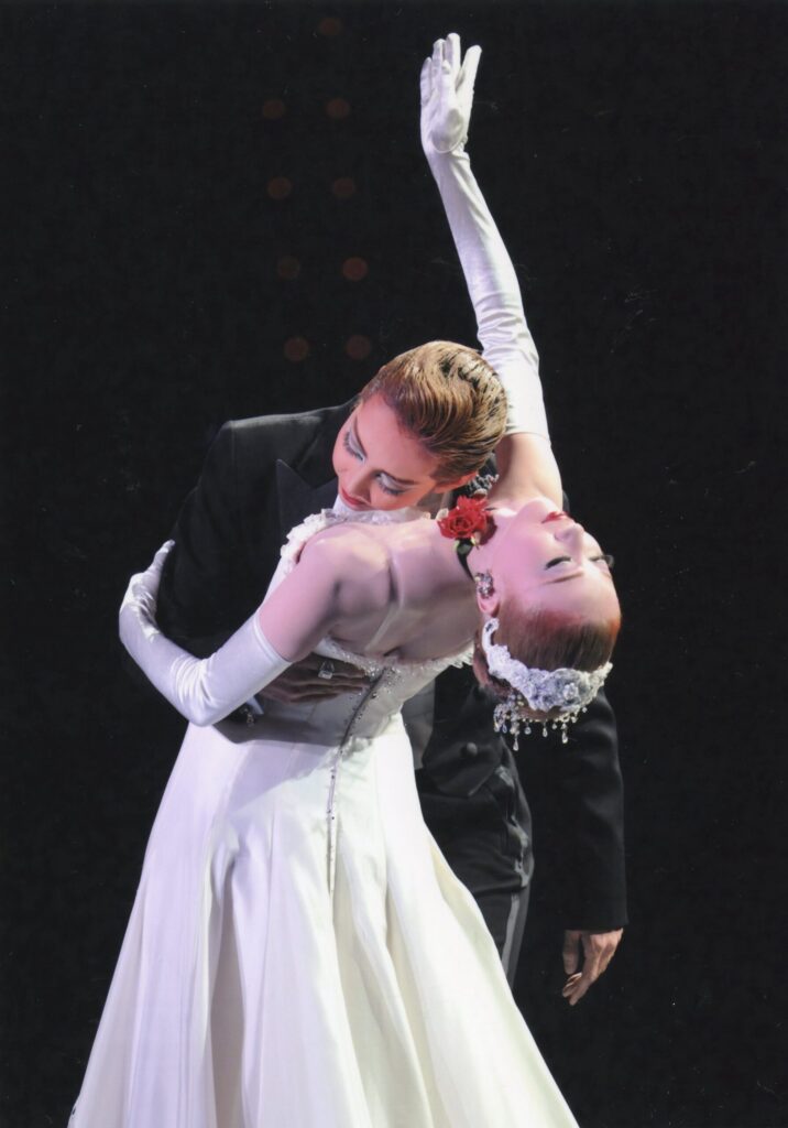 宝塚歌劇　タカラヅカ　Takarazuka Revue