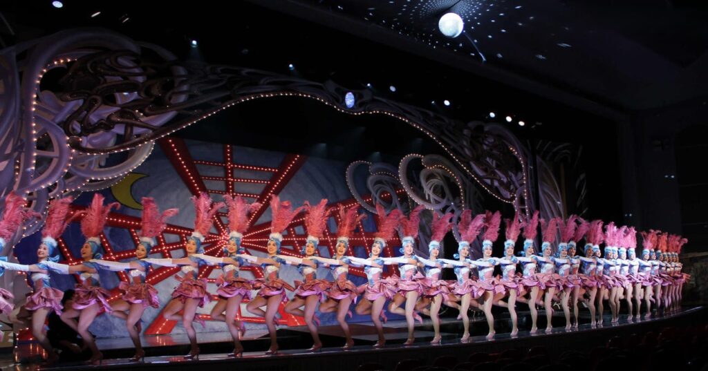 宝塚歌劇　タカラヅカ　Takarazuka Revue