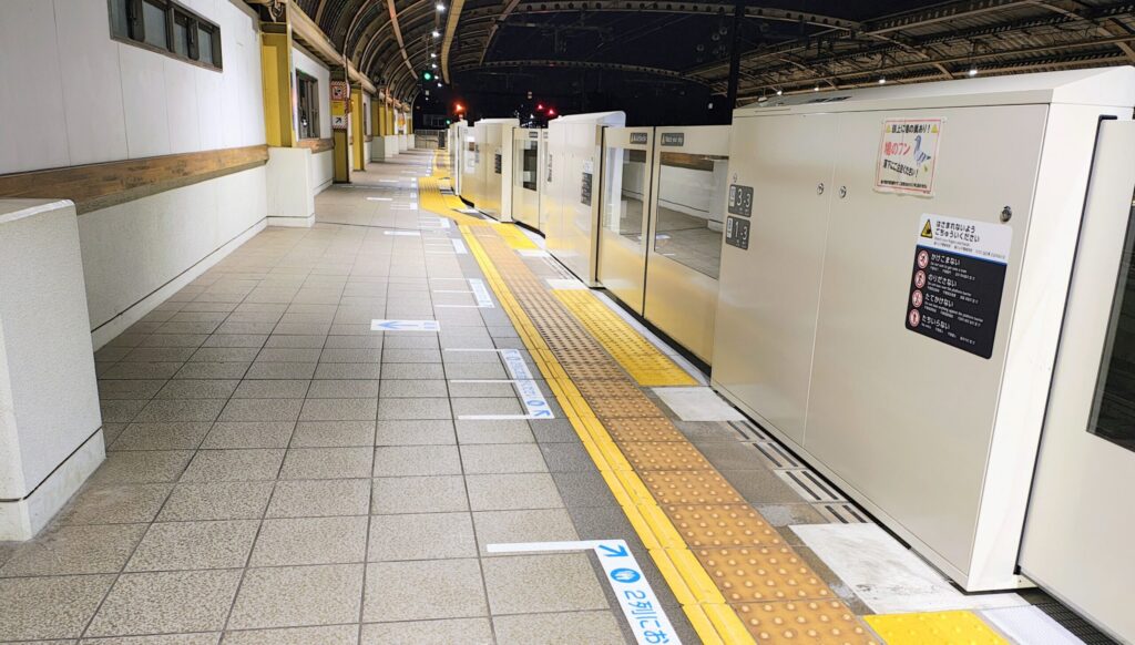 日本 きれい 清潔 新幹線