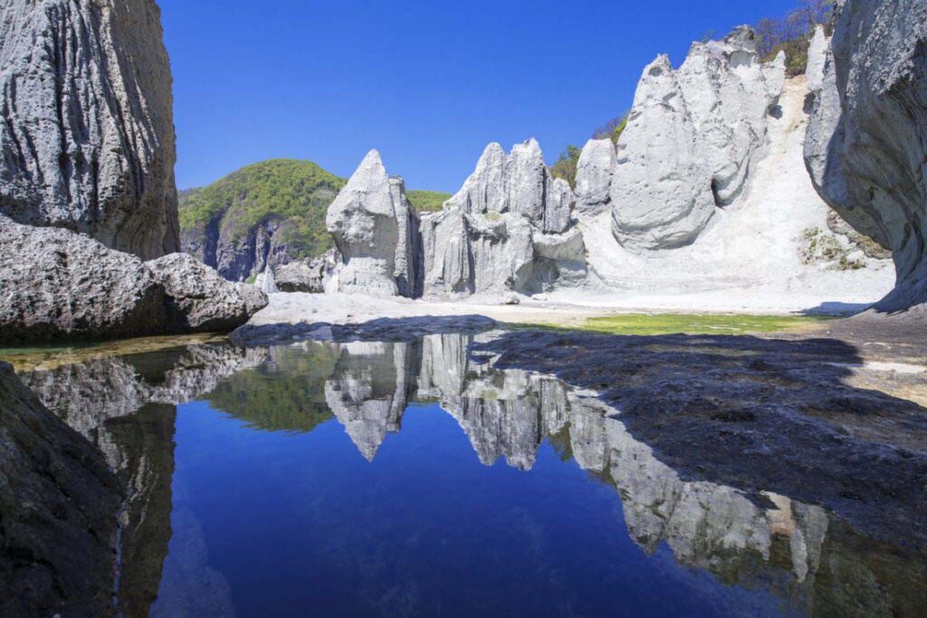 仏ヶ浦（青森県下北郡佐井村）
日本の秘境