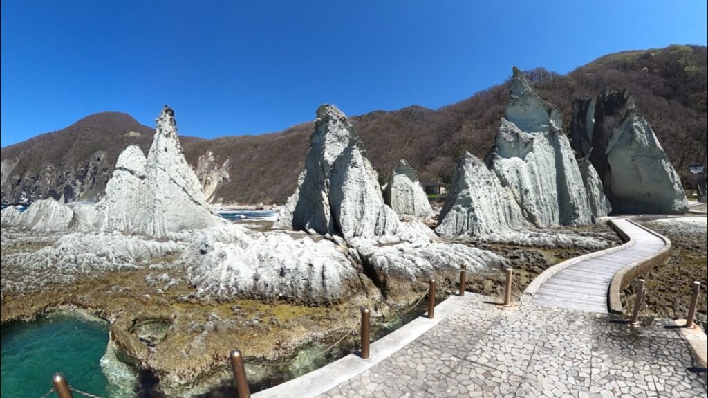 仏ヶ浦（青森県下北郡佐井村）
日本の秘境