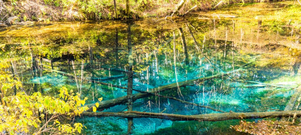 神の子池（北海道清里町）
日本の秘境